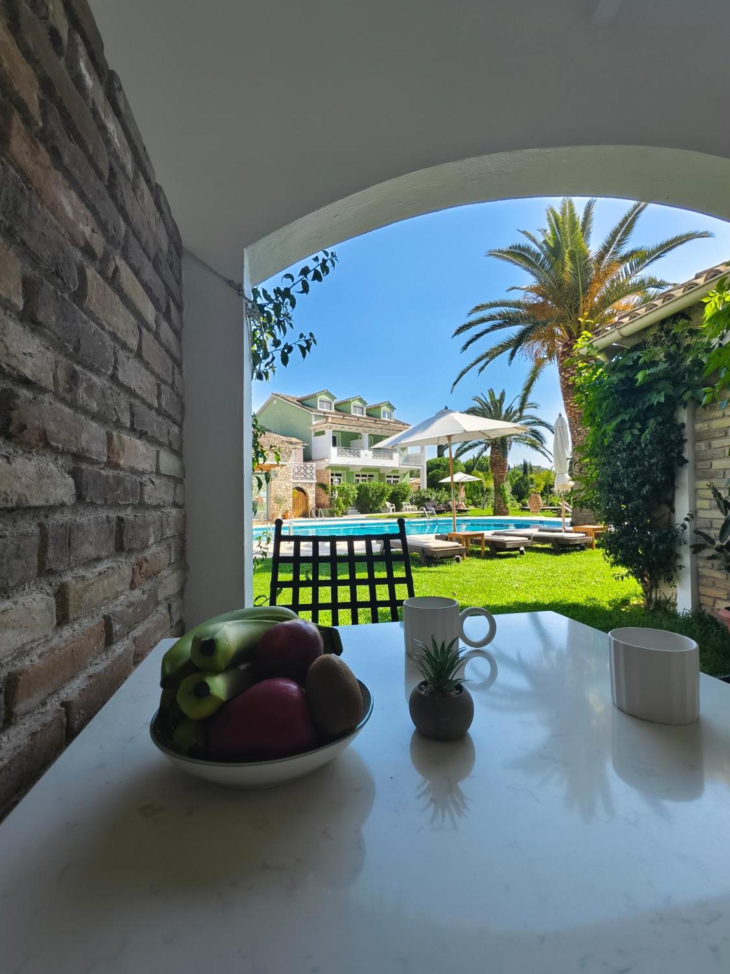 Valentino Corfu Aparthotel Ипсос Екстериор снимка